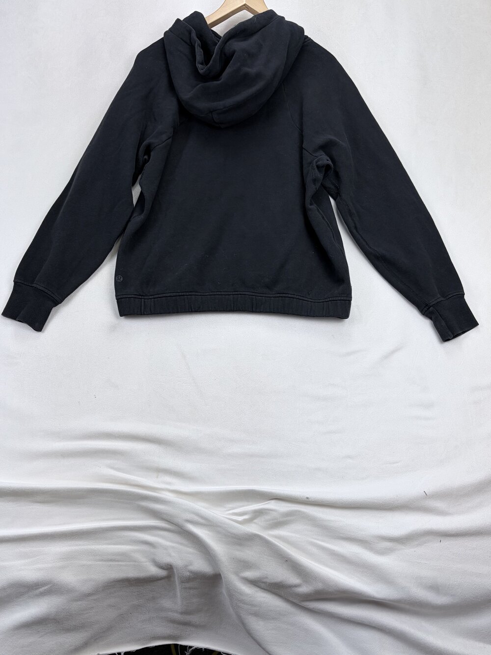 Lululemon Women's Black Pullover Hoodie Size 8 - Picture 3 of 10